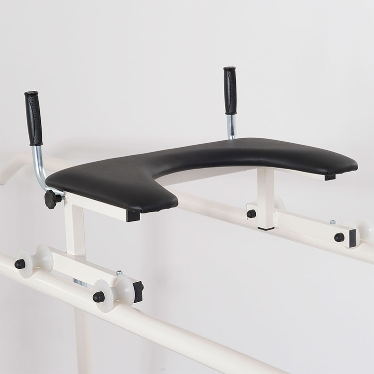 Patient stabiliser for parallel bars with metal handrail